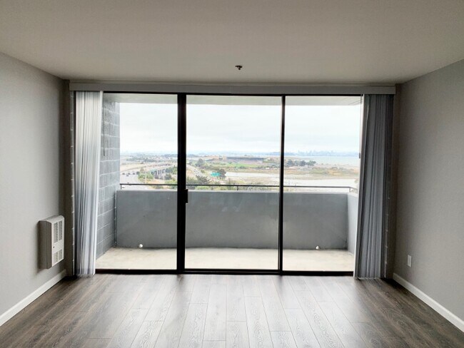Foto del edificio - 555 Pierce St