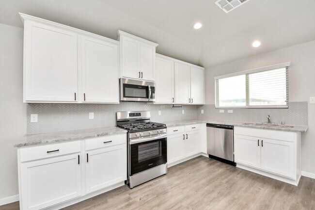 Building Photo - 13211 Karan Ct