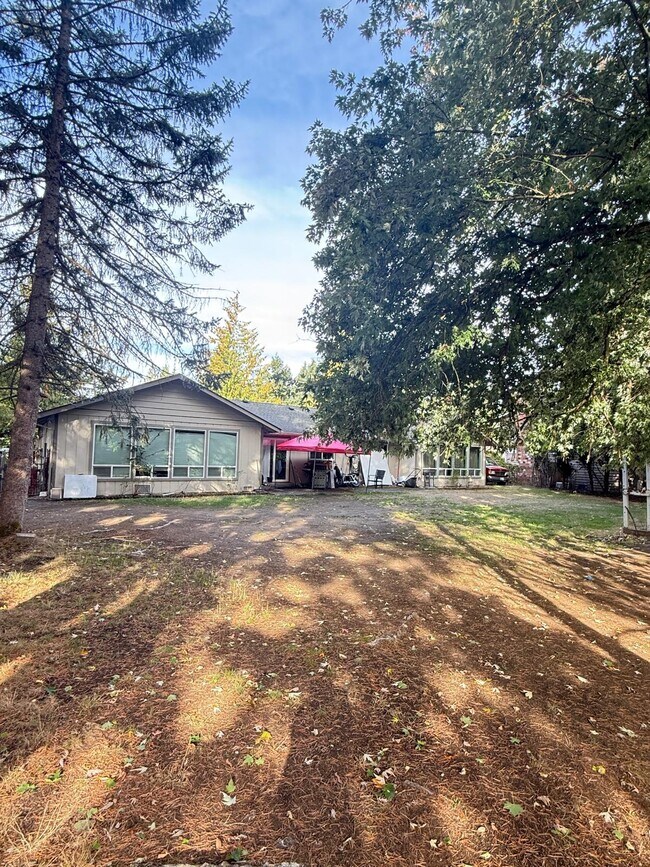 Foto del edificio - 10932 NE 132nd St