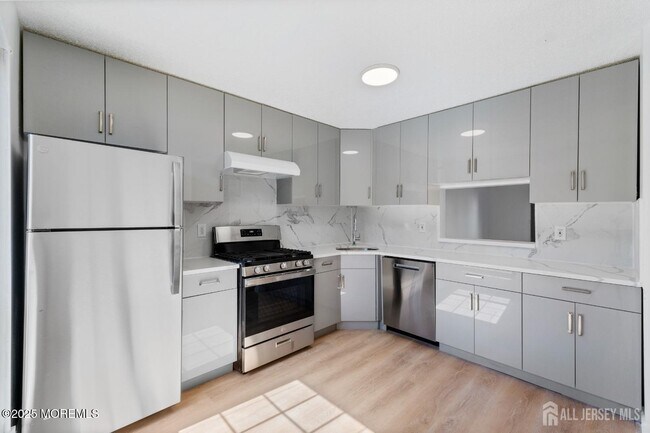 Foto del edificio - 467 Andover Pl