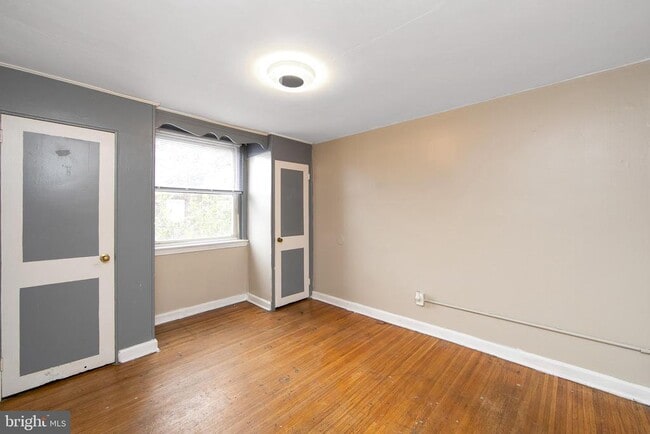 Building Photo - 477 Raritan St