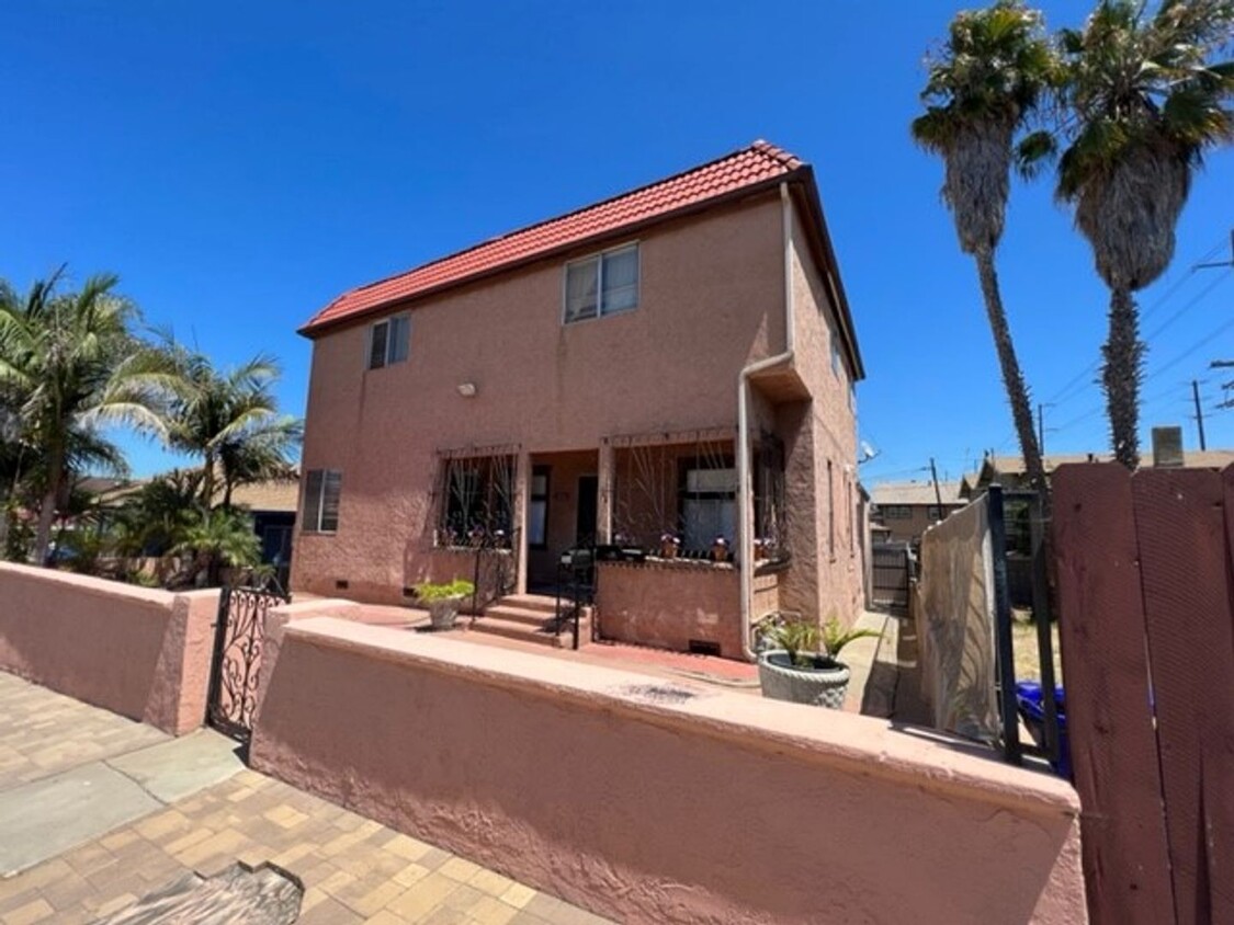 Foto principal - 2084 Irving Ave