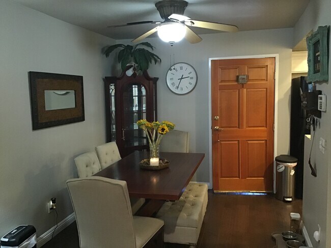 Foto del edificio - 13919 Arthur Ave