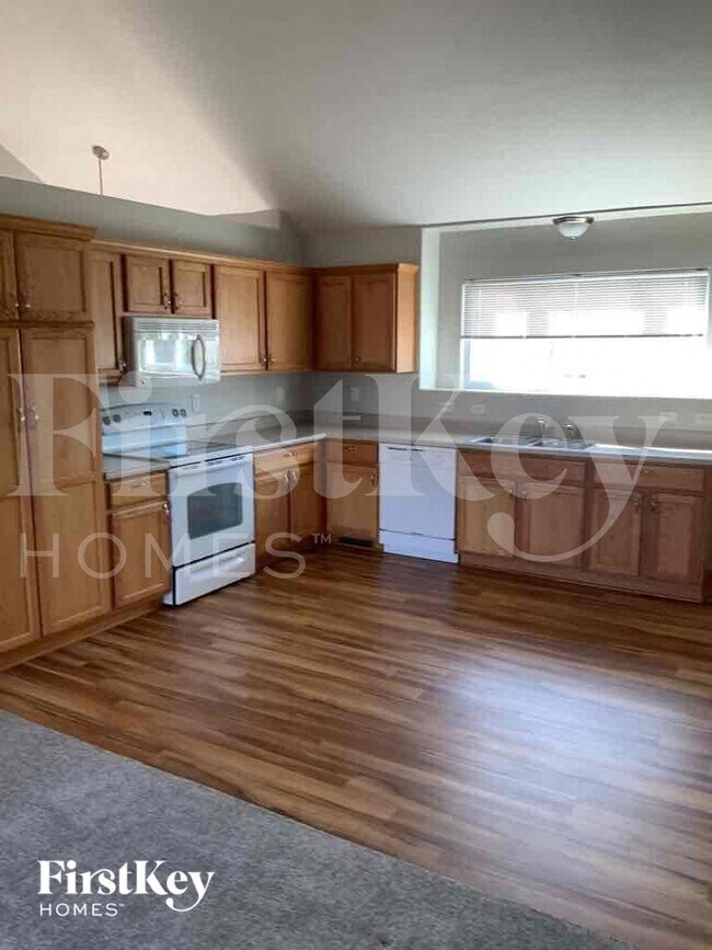 Foto del edificio - 11425 N Farley Ave