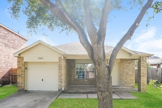 Building Photo - 6267 Gillian Park Dr