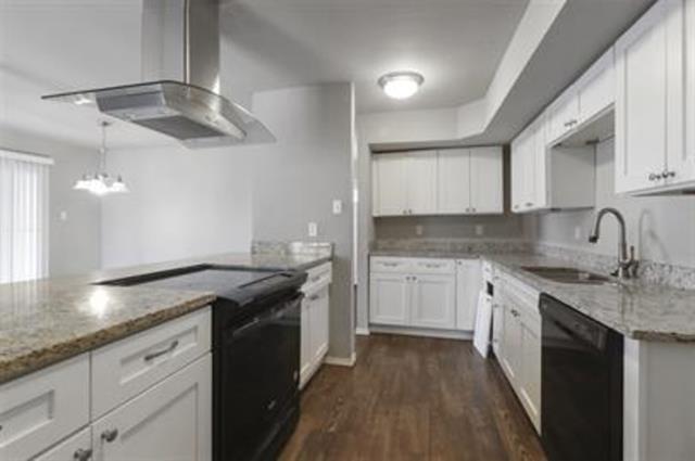 Foto del edificio - 1401 Steinburg Ln