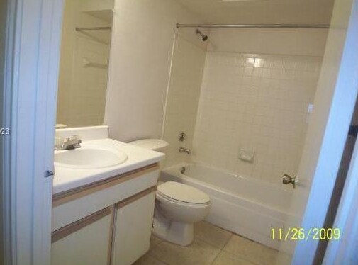 Foto del edificio - 2400 NW 33rd St