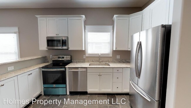 Building Photo - 4 br, 2 bath Room For Rent - 1626 Forest Av