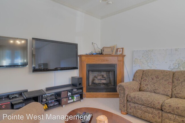 Building Photo - 3 br, 2.5 bath House - 2601 Blossom Trail