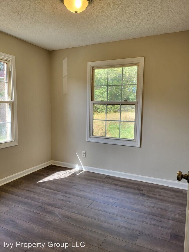 Building Photo - 3 br, 1 bath House - 2207 Madrid St
