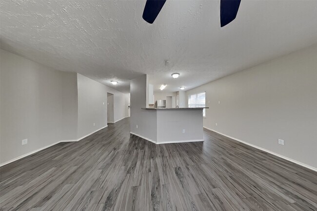 Foto del edificio - 2908 Piccadilly Circus