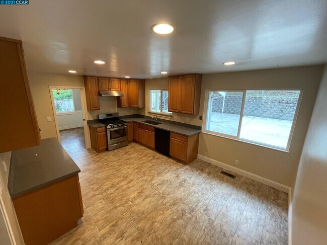 Building Photo - 24 Corliss Dr