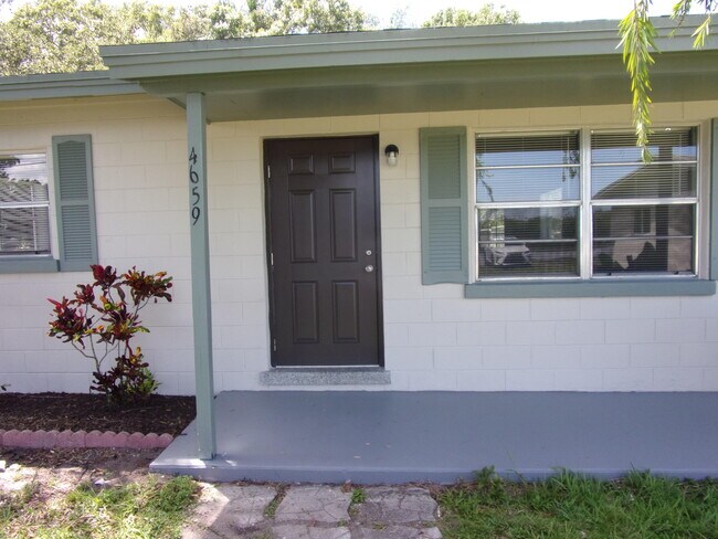 Foto del edificio - 4659 S 25th St