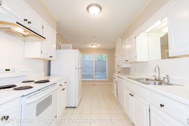 Foto del edificio - 3 br, 2 bath House - 7030 S Indianapolis