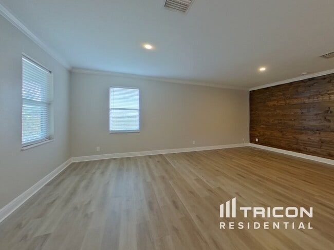 Foto del edificio - 4410 46th Ave N