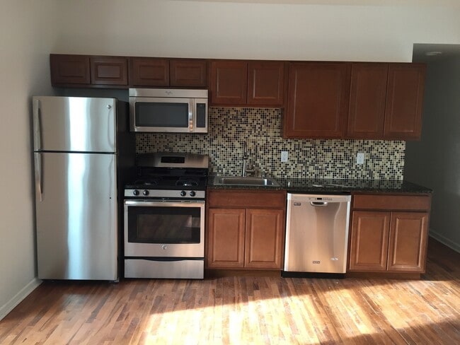 Photo - 601 N 39th St Apartment