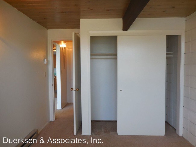Building Photo - 1415-955 NW Highland Dr