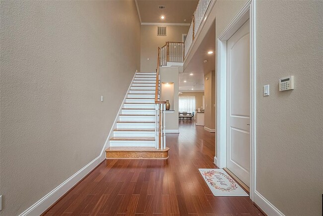Building Photo - 10717 Boardwalk St
