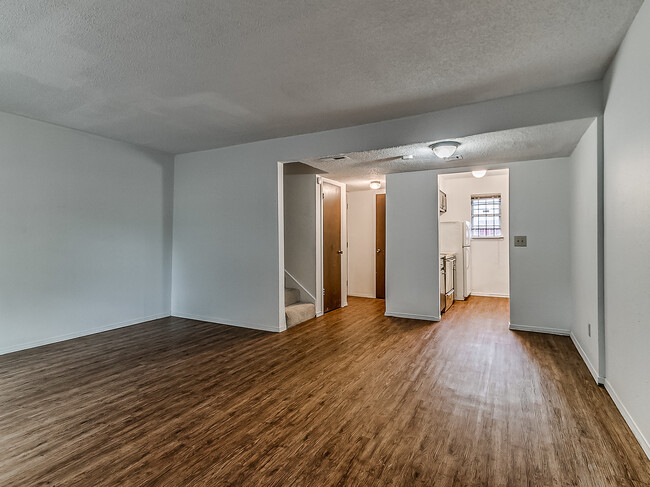 Foto del edificio - 818 Greenvale Rd