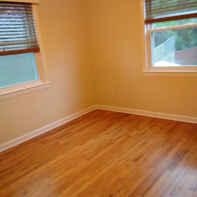 Bedroom - 5830 Biscayne Dr