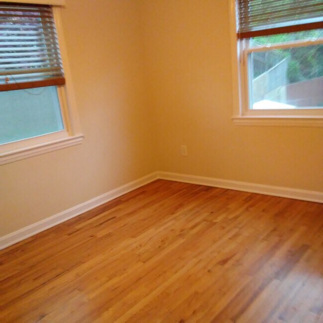 Dormitorio - 5830 Biscayne Dr