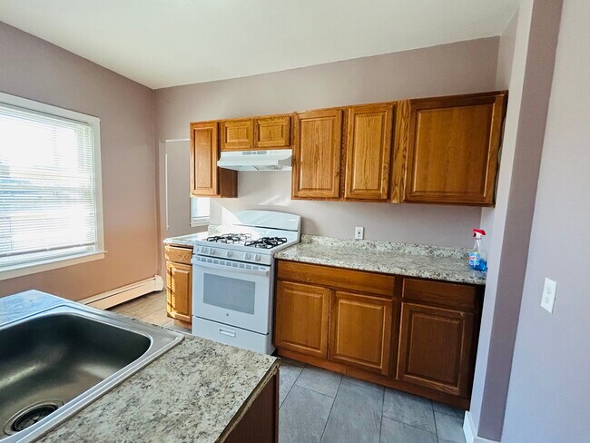 Foto del edificio - 25 Fallon Ave