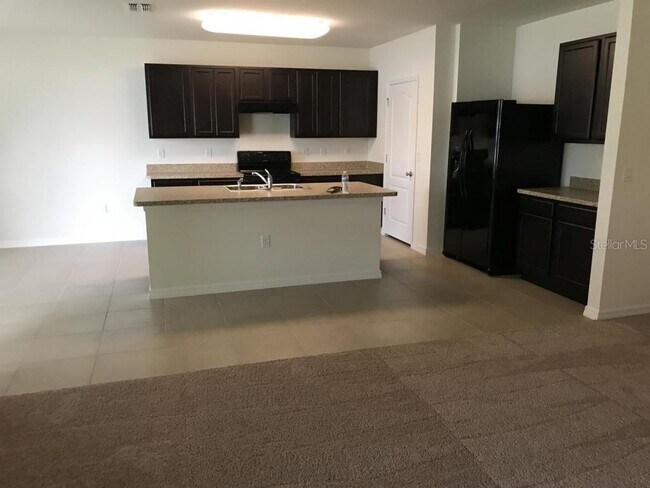 Building Photo - 1675 Laurel Oaks Dr