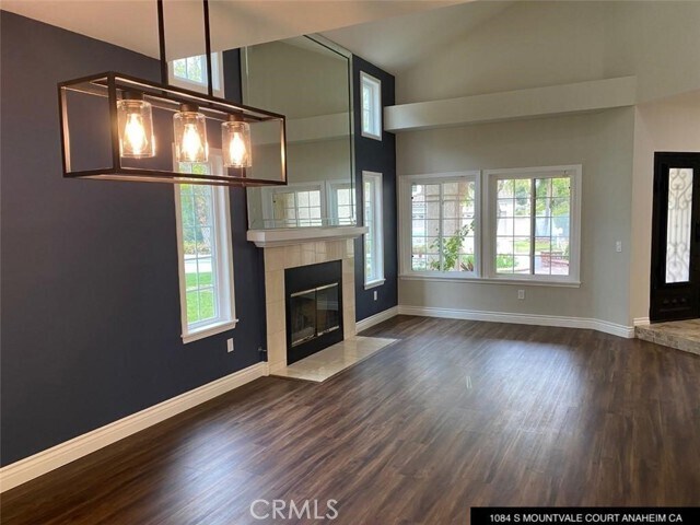 Foto del edificio - 1084 S Mountvale Ct