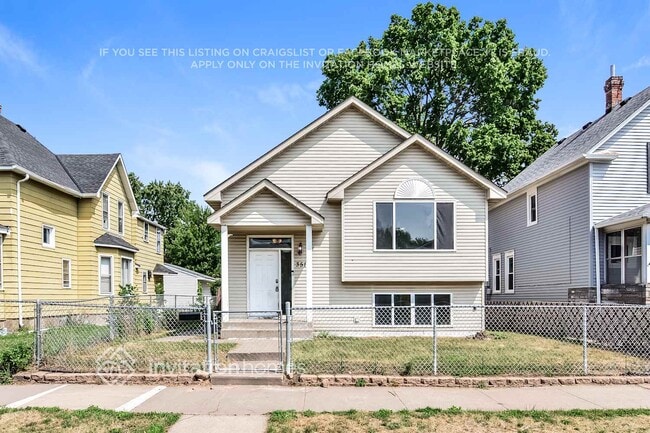 Building Photo - 351 4th Ave S