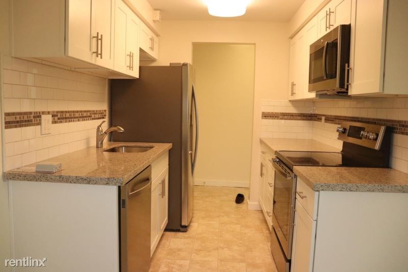 Foto principal - 1 br, 1 bath Condo - 11108 NE 68th St