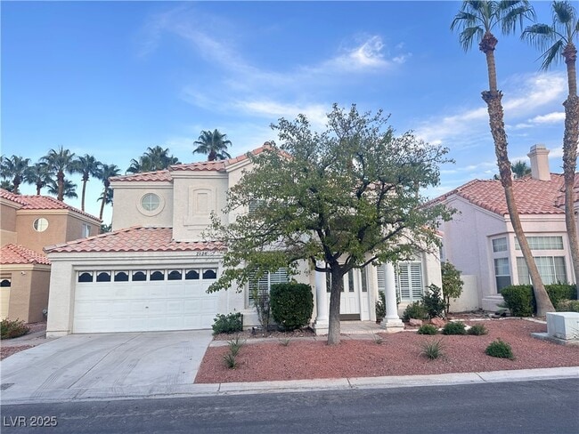 Building Photo - 2424 Shady Vista Dr