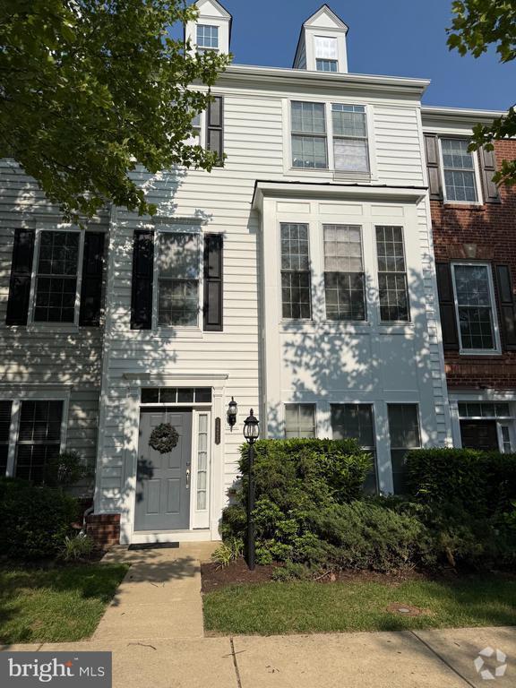 Building Photo - 14855 Potomac Branch Dr