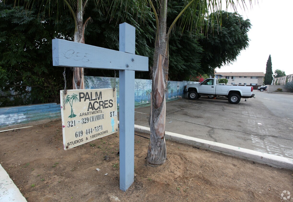 Signage - Palm Acres