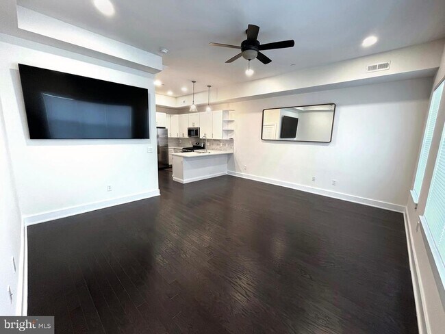Foto del edificio - 514 W Montgomery Ave