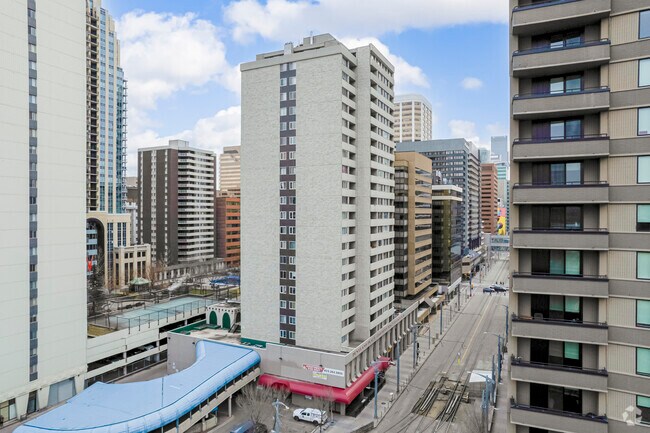Photo du bâtiment - Pentland Place Apartments