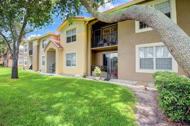 Building Photo - 15075 Michelangelo Blvd