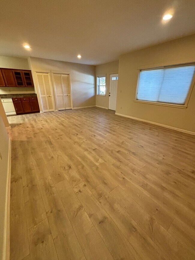 Foto del edificio - Newly renovated Two-bedroom apartment in A...