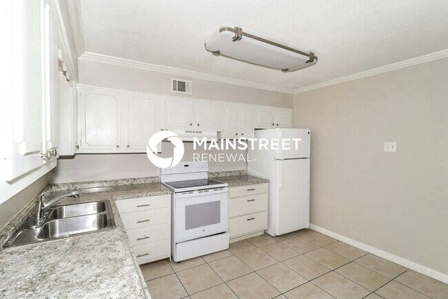 Foto del edificio - 4 Bedroom Pet-Friendly Home in Memphis, TN with Main Street Renewal