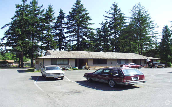 Building Photo - American Lake Townhomes