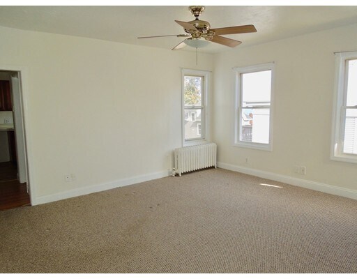 Building Photo - 15 Clyfton St