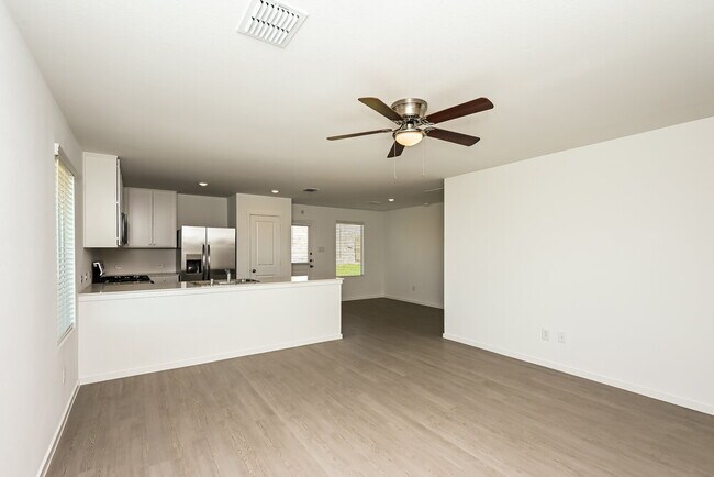 Foto del edificio - 10728 Gun Barrel St