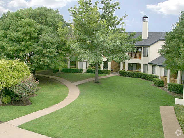 Primary Photo - Wind Rush Apartments