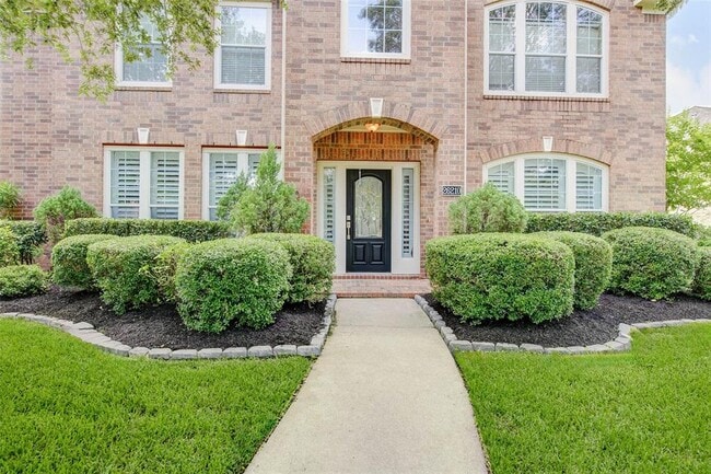 Building Photo - 26210 Goldenport Ln