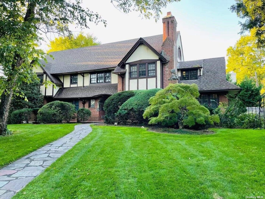 Foto principal - 11 Gateway Dr
