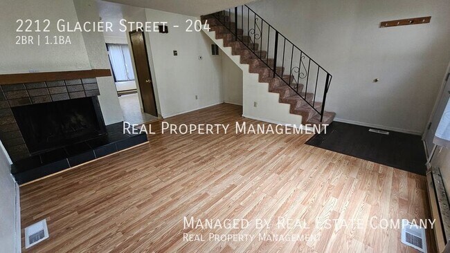 Foto del edificio - 2212 Glacier St