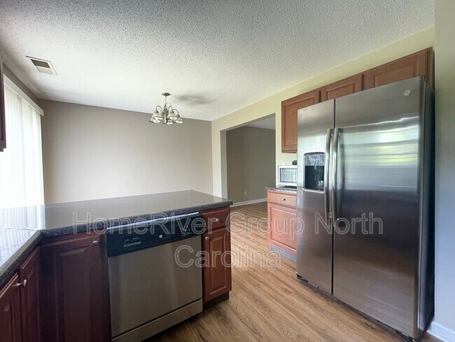 Foto del edificio - 3078 Champion Ln SW