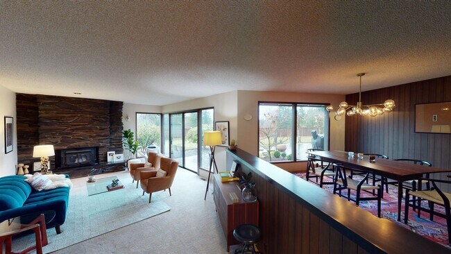 Foto del edificio - Renton Ranch Rambler home on 2 acres 4 bed...