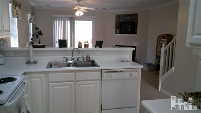 Building Photo - 1521 Willoughby Park Ct