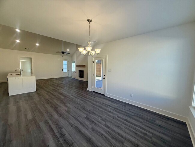 Foto del edificio - 4005 Doler Cv