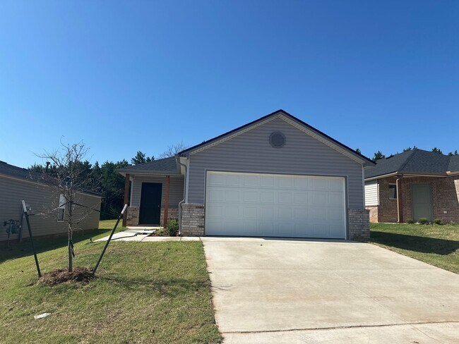 Foto del edificio - BRAND NEW 3 Bed 2 Bath in OKC